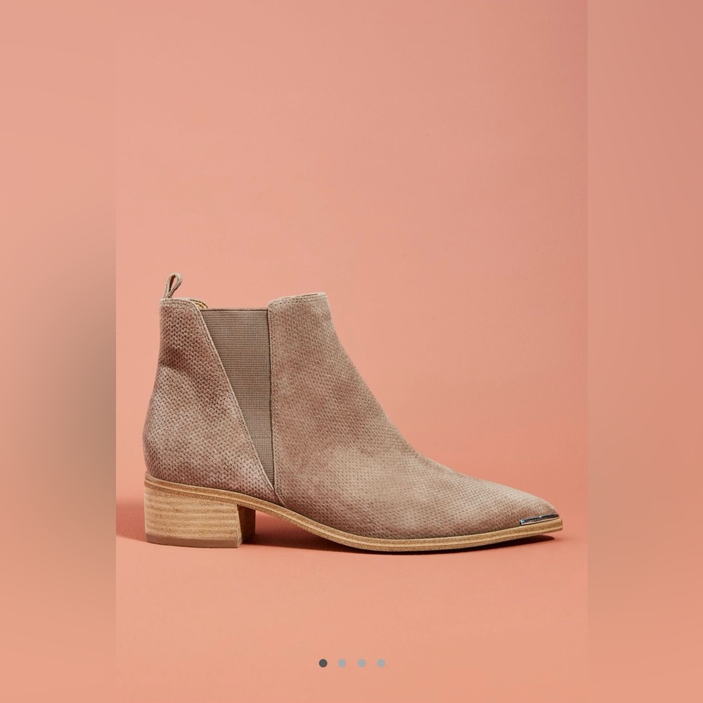 Marc Fisher LTD Yalen Boots, Color Neutral, Size 6 NWOT